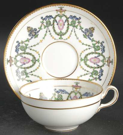 H2581 Flat Cup & Saucer Set