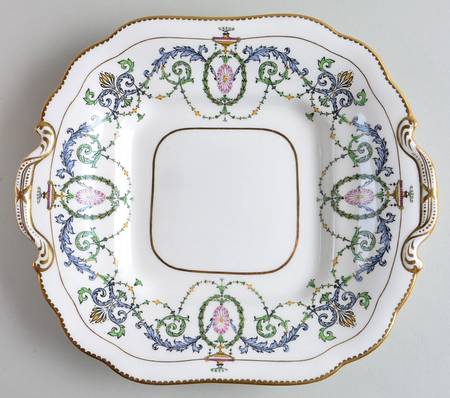 H2581 Handled Cake Plate