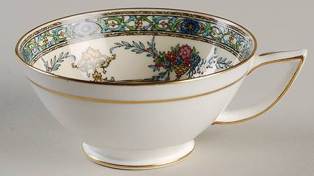 H3649 Footed Cup