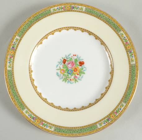H4199 Luncheon Plate