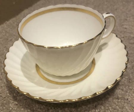 H4796 Footed Cup & Saucer Set