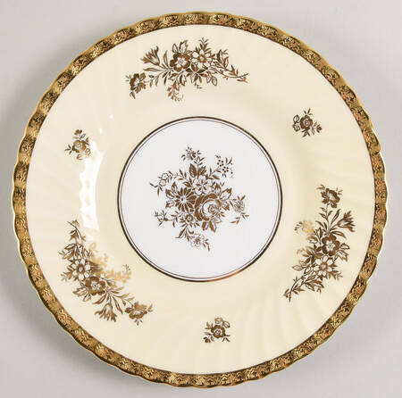 H4925 Luncheon Plate
