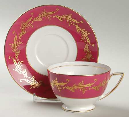 H5181 Maroon Footed Cup & Saucer Set