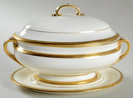 H969 Sauce Boat & Lid with Underplate