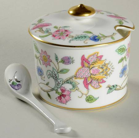 Haddon Hall Condiment Jar & Lid w/Spoon