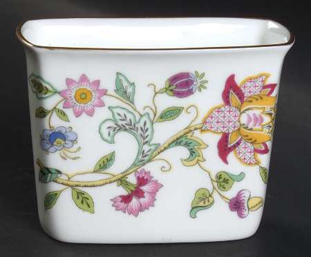 Haddon Hall Cigarette Holder