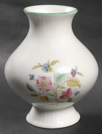 Haddon Hall 4" Bud Vase