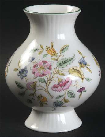 Haddon Hall 4" Bud Vase