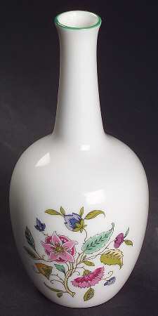 Haddon Hall 6" Bud Vase