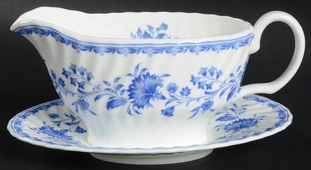 Hardwicke Hall Gravy Boat & Underplate
