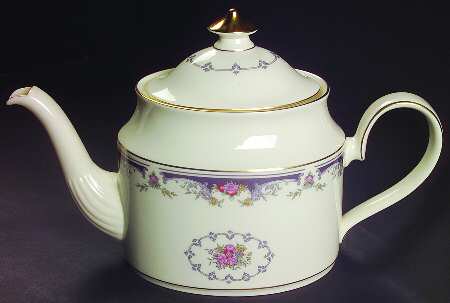 Hanbridge Teapot & Lid