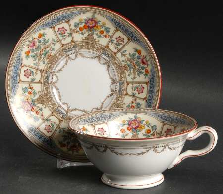 Hazelemere Footed Cup & Saucer Set