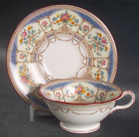 Hazelemere Blue Footed Cup & Saucer Set