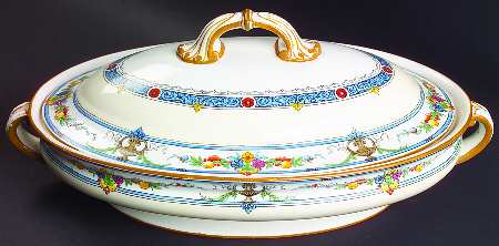 Helena Blue Oval Covered Vegetable