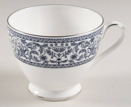 Infanta Footed Cup