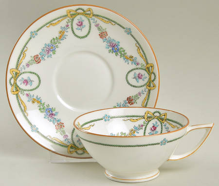 Ivanhoe Footed Cup & Saucer Set