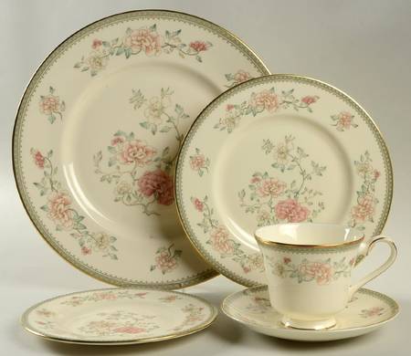 Jasmine 5 Piece Place Setting by Minton