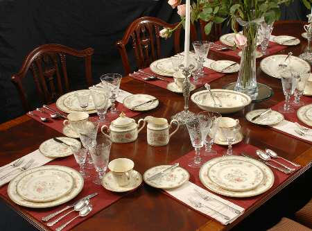 Jasmine 45 Piece Estate Set