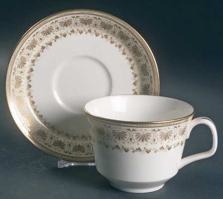 Jubilee Oversized Cup & Saucer Set