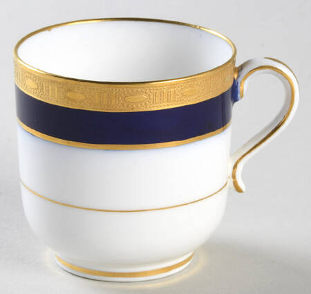K136 Footed Demitasse Cup