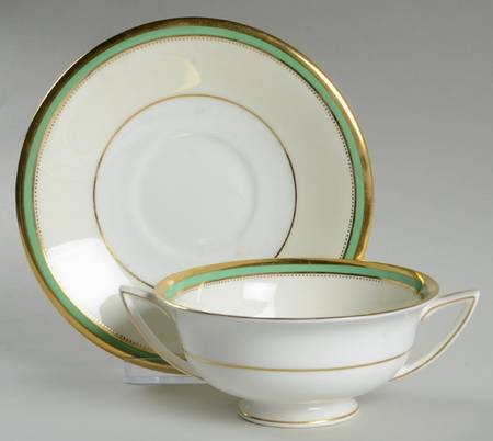 K396 Footed Cream Soup Bowl & Saucer Set