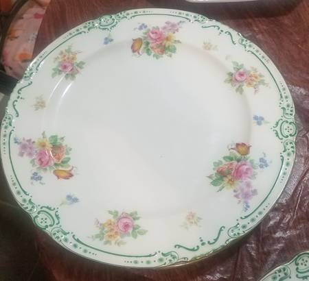 Lady Claire 12" Chop Plate (Round Platter)