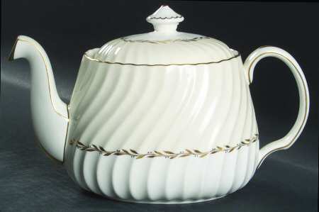 Lady Devonish Teapot & Lid