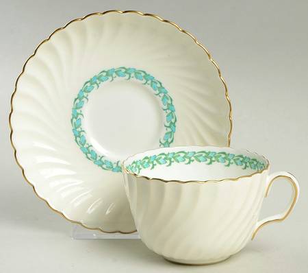 Lady Rodney (Cream Rim) Flat Cup & Saucer Set