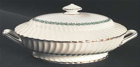 Lady Rodney (Cream Rim) Oval Covered Vegetable