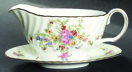 Lorraine (#S561, Cream Border) Gravy Boat & Underplate