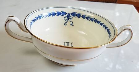 Lyre Blue by Minton
