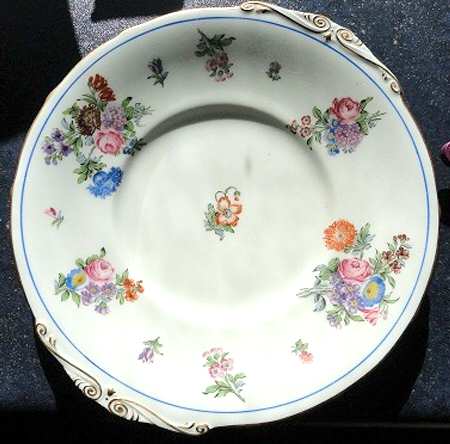 M2 Handled Cake Plate