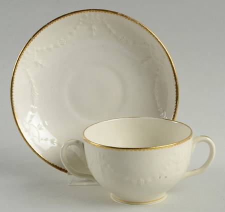M3 Flat Bouillon Cup & Saucer