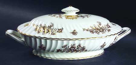 Marlow Gold Oval Covered Vegetable