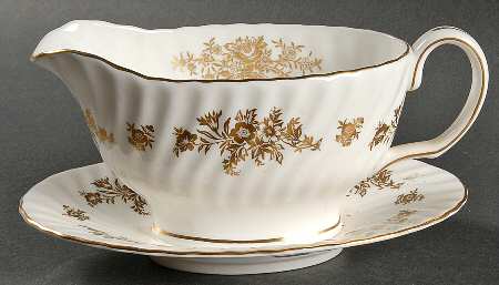 Marlow Gold Gravy Boat with Attached Underplate