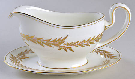 Malta Gold (H4901) Gravy Boat with Attached Underplate