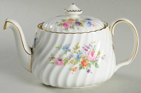 Marlow (Older, Globe Backstamp) Mini Teapot & Lid