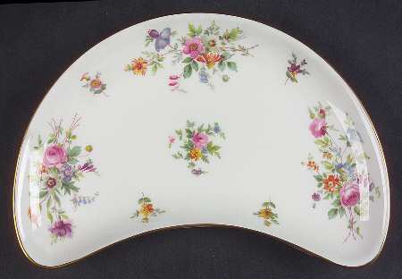 Marlow (Older, Globe Backstamp) Crescent Salad Plate by Minton