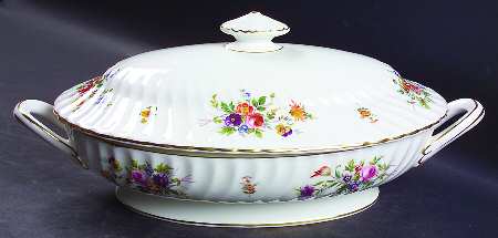Marlow (Newer, Wreath Backstamp) Oval Covered Vegetable