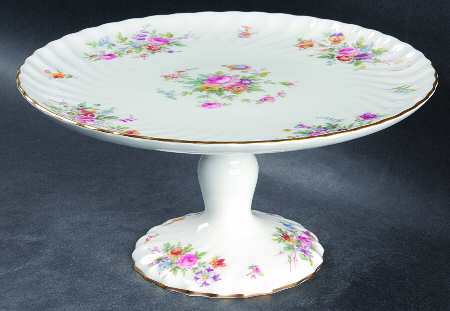 Marlow (Newer, Wreath Backstamp) 9" Diameter Pedestal Cake Stand