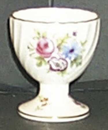 Marlow (Newer, Wreath Backstamp) Single Egg Cup
