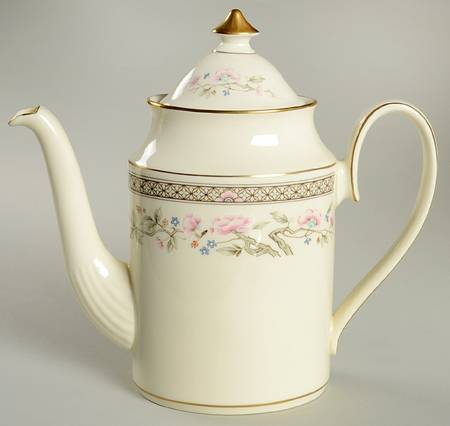 Marquesa Coffee Pot & Lid