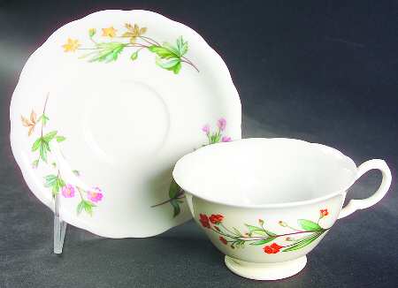 Meadow Scalloped Footed Cup & Saucer Set