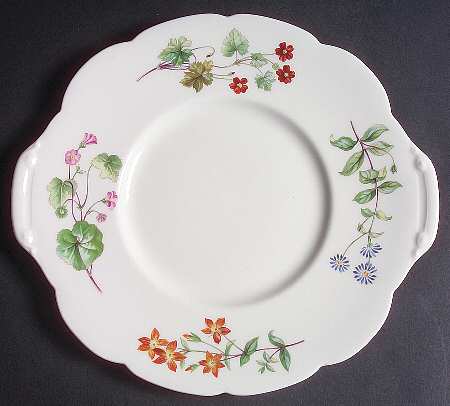 Meadow Scalloped Handled Cake Plate