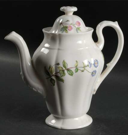 Meadow Scalloped Mini Coffee Pot & Lid
