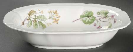 Meadow Scalloped 9" Oval Vegetable Bowl