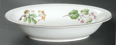 Meadow Smooth 10" Oval Vegetable Bowl