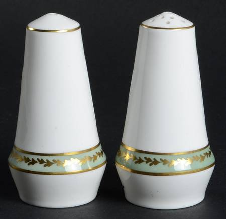 Milford Salt & Pepper Set