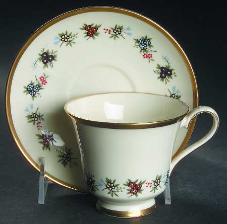 Mirabeau Footed Cup & Saucer Set