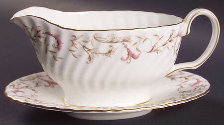 Moorland Gravy Boat & Underplate